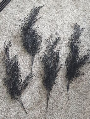 4 Bunches Beautiful Black Flowing Floral Spray Bundle - Decorative Stems